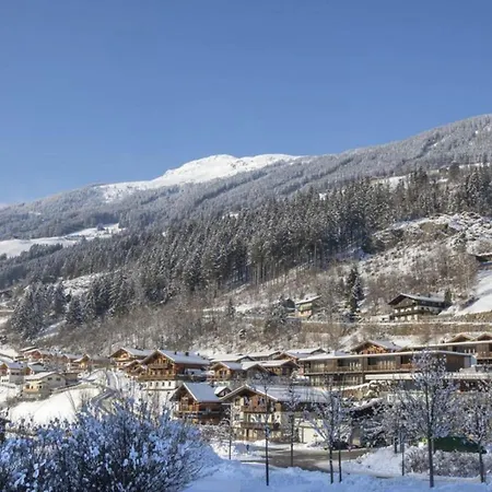 Schoeneben Escape * Wald im Pinzgau