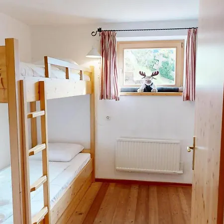 Hébergement de vacances Schoeneben Escape Wald im Pinzgau