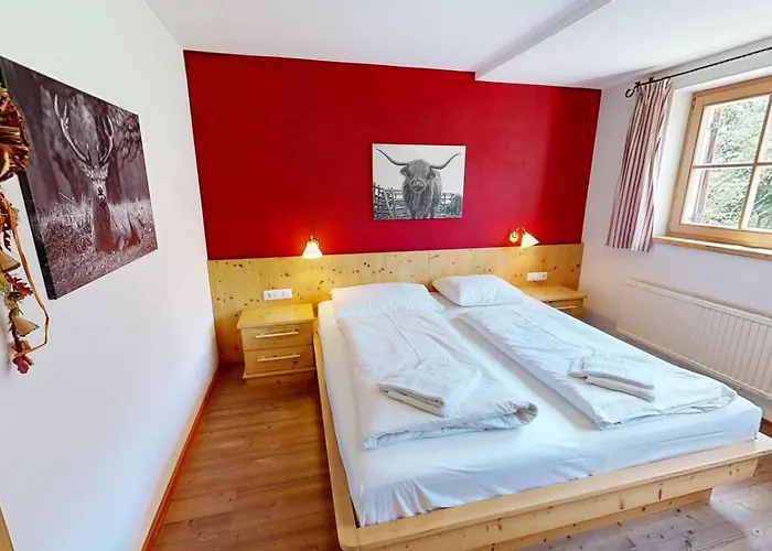 Schoeneben Escape * Wald im Pinzgau